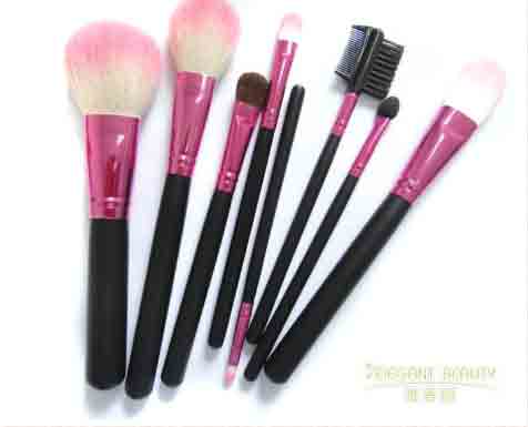 經常使用的化妝刷你有用對地方嗎？來看看化妝刷的正確使用方法吧