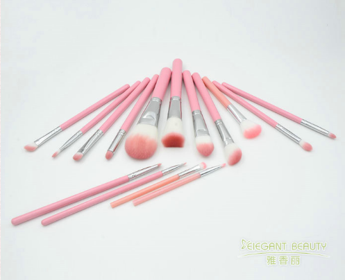 沒有水怎么清洗化妝刷？